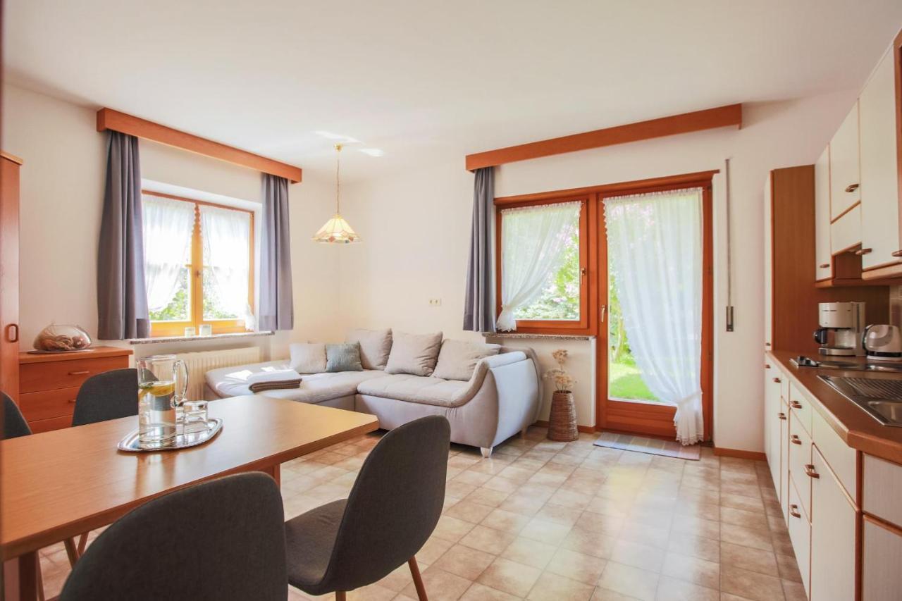 Mayr Apartments เปลาส์ ภายนอก รูปภาพ